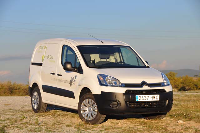 El Citroën Berlingo Full Electric Comercial tiene una velocidad máxima de 110 Km/h.